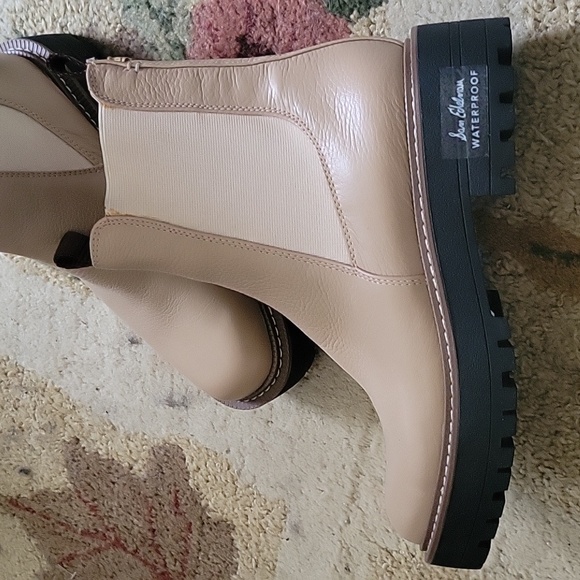 NEW SAM EDELMAN Lug Sole Goring Waterproof Laguna Round Toe Bootie Size 6 - Picture 4 of 12